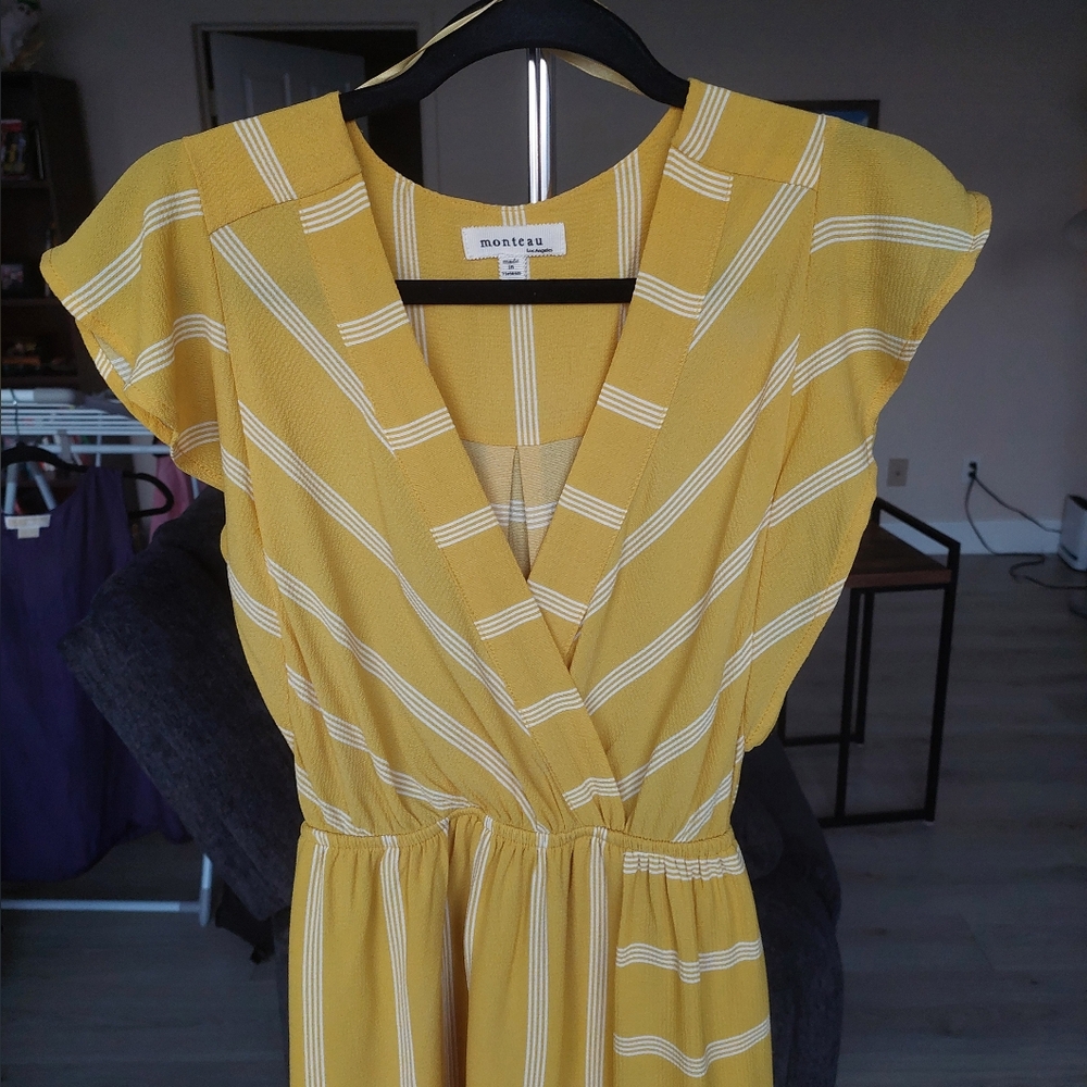 Cute yellow dress - Picture 2 of 4